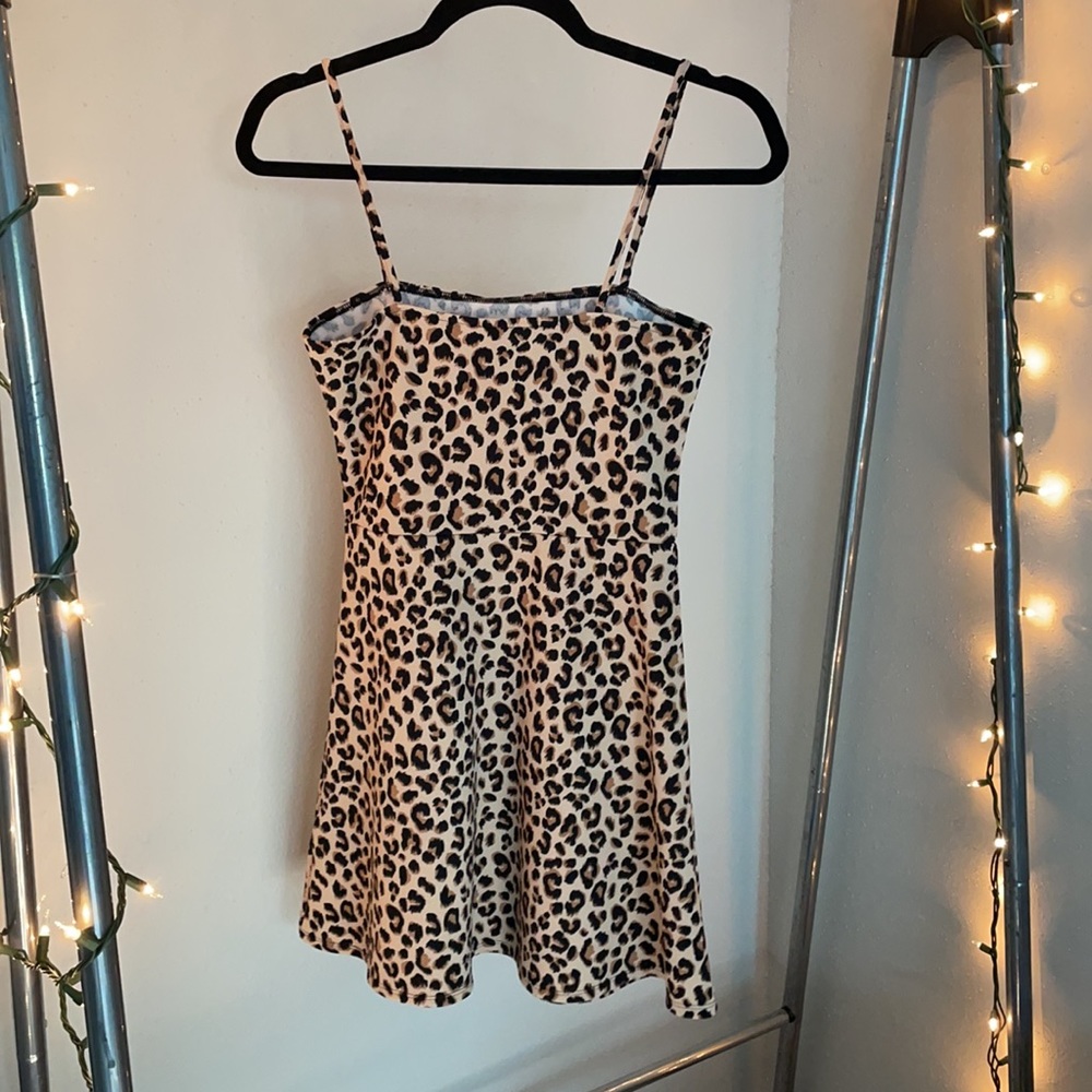 ✨Leopard Print Mini Dress✨ - Picture 4 of 6